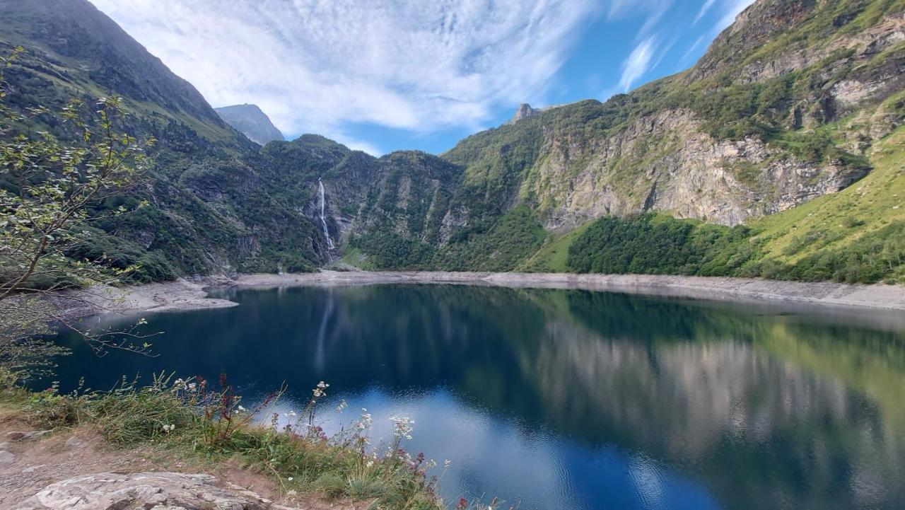 Готель Le 41 Avenue Foch Bagneres-de-Luchon Екстер'єр фото
