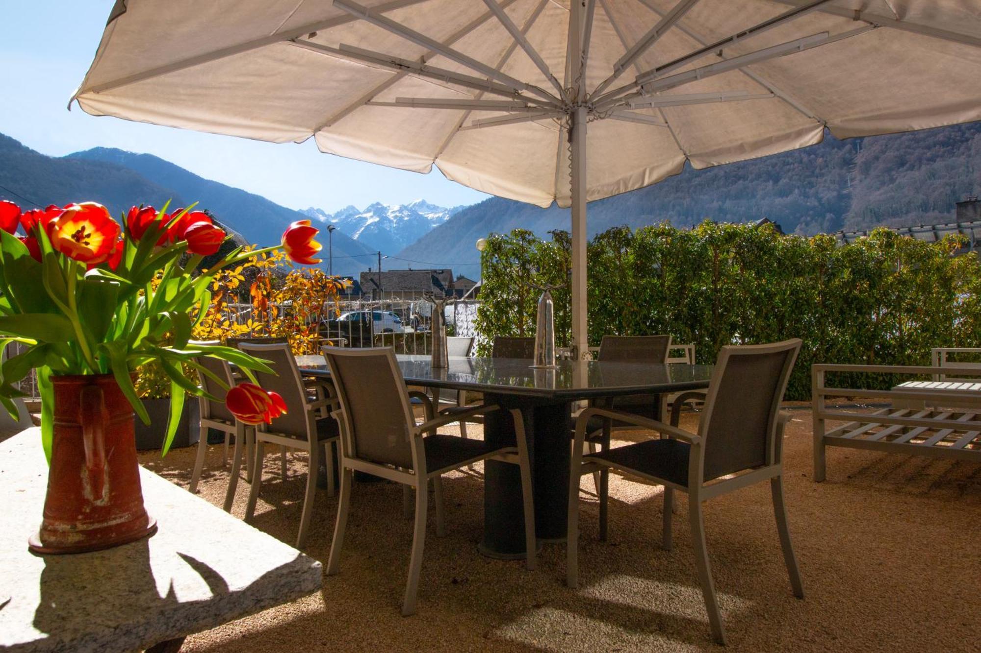 Готель Le 41 Avenue Foch Bagneres-de-Luchon Екстер'єр фото