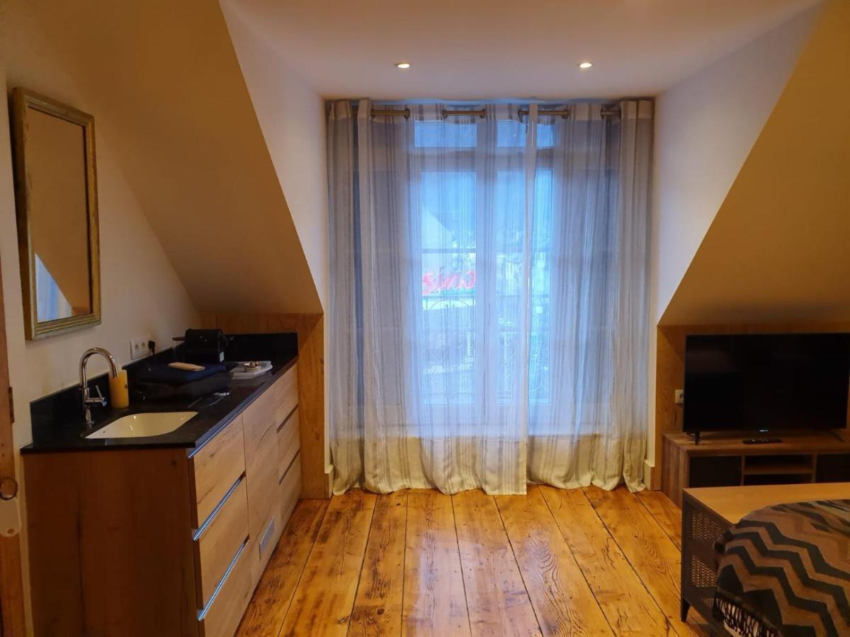 Готель Le 41 Avenue Foch Bagneres-de-Luchon Екстер'єр фото
